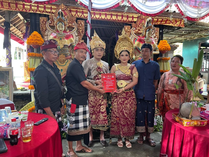 PENYERAHAN PROGRAM SEMARA RATIH 